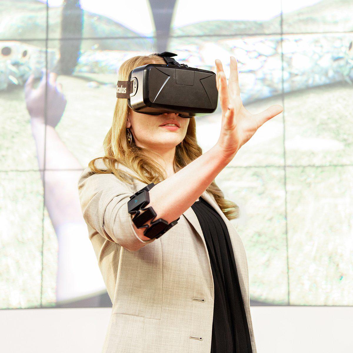 AugustusSCro's tweet image. Myo Gesture Control Armband (Black)
amzn.to/1MXLrXE