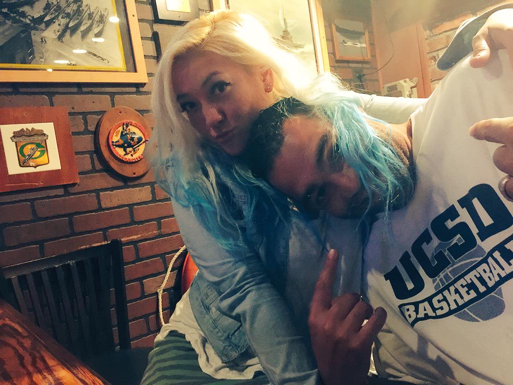 GregWBennett's tweet image. These guys! #bremerton @RonQuarterman @Quartergirl