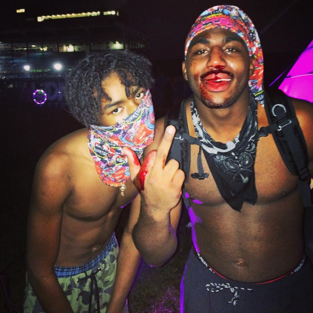 swaggerAttack3r's tweet photo. #Moonrise was dope #WeDontGiveNoFucks ⛽🅰🆖🙏 http://t.co/8oQ1hp6zRf