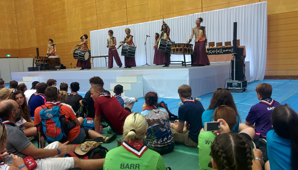 ATrueScout's tweet photo. Tokyo Live is ... live! @Unit50Japan @ukcontingent #japan2015 http://t.co/F5jPCaBnWQ