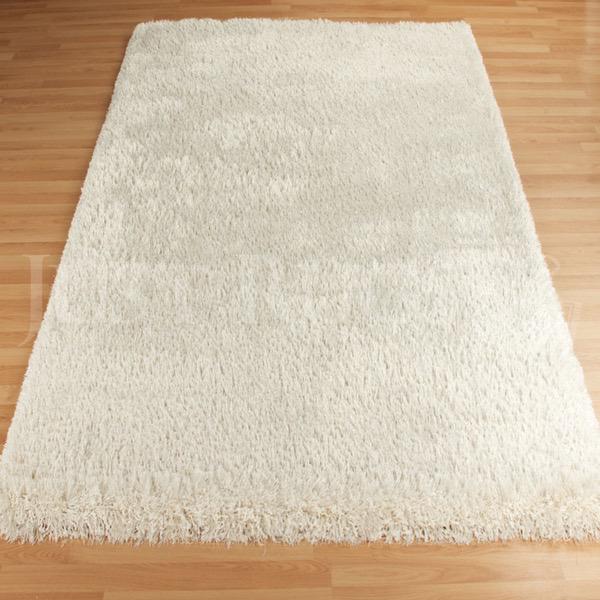 Brand new luxe shaggy rugs have been added to our collection justrugsonline.co.uk/categories/lux…