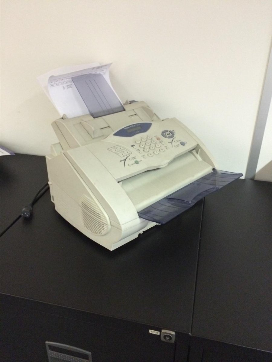 instastandUK's tweet photo. Our computers and internet is still down! Time to warm up this...#WhereIsTheOnButton #gremlins http://t.co/8875CSus8O