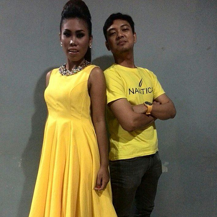 sama2 kuning nih.:)