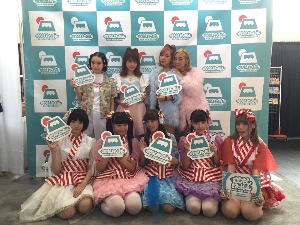 rurika_ichigo's tweet photo. Jpop summit2日目終わったよ☺️
来てくださった方も海外遠征応援してくださった方もありがとうございました😢
沢山の色んなブースも楽しかったな💭
はしゃぎすぎたし夜ご飯美味しい物食べれたしいい夢みれそう！おやすみです💤 http://t.co/B0C20vHwI1