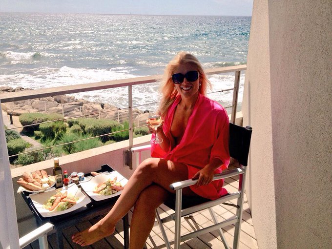 Greetings from Marseille 😎👌💋💋🌞 http://t.co/23zZjPk4Q3