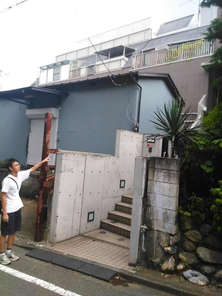 赤麦チョコ Sur Twitter 8月10日は野獣の日というわけで淫夢友達と野獣邸に来ました 遠野さんの言ってた通り野獣邸はすっごい大きい 笑 中には入れなかったけどこの場所であの純愛物語が撮影されたかと思うと胸に来るものがありますねぇ 8月10日は野獣の日 Http 赤麦チョコ Sur Twitter 8月10日は野獣の日というわけで淫夢友達と野獣邸に来ました 遠野さんの言ってた通り野獣邸はすっごい大きい 笑 中には入れなかったけどこの場所であの純愛物語が撮影されたかと思うと胸に来るものがありますねぇ 8月10日は野獣の日 Http