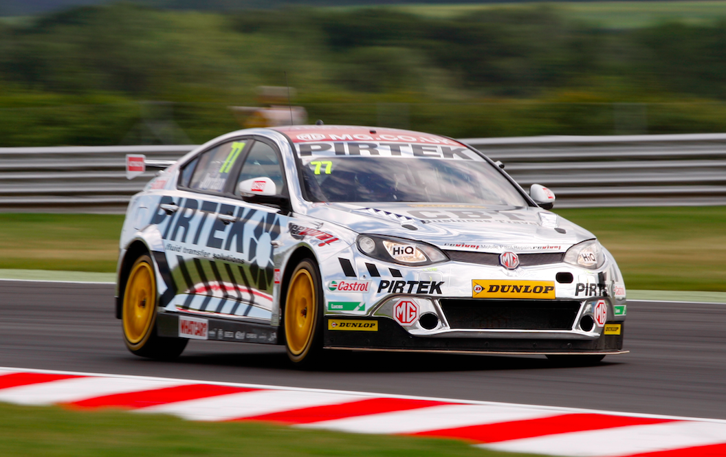 888Official's tweet photo. What a weekend! @jgmotorsport wins and @AndrewJordan77 closes in on his title rivals! http://t.co/qCIRgmlrDR #BTCC http://t.co/ZmEtkZp5uc
