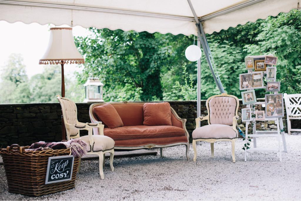 hellodaisychain's tweet image. Absolutely loved styling this wedding!  @INNATWHITEWELL #wedding #manchester #vintage #hire