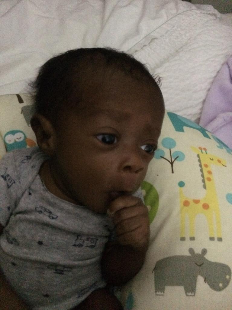 Skinsosparklyyy's tweet photo. 5:40 am #KingChronicles http://t.co/LmbE1fKhoi