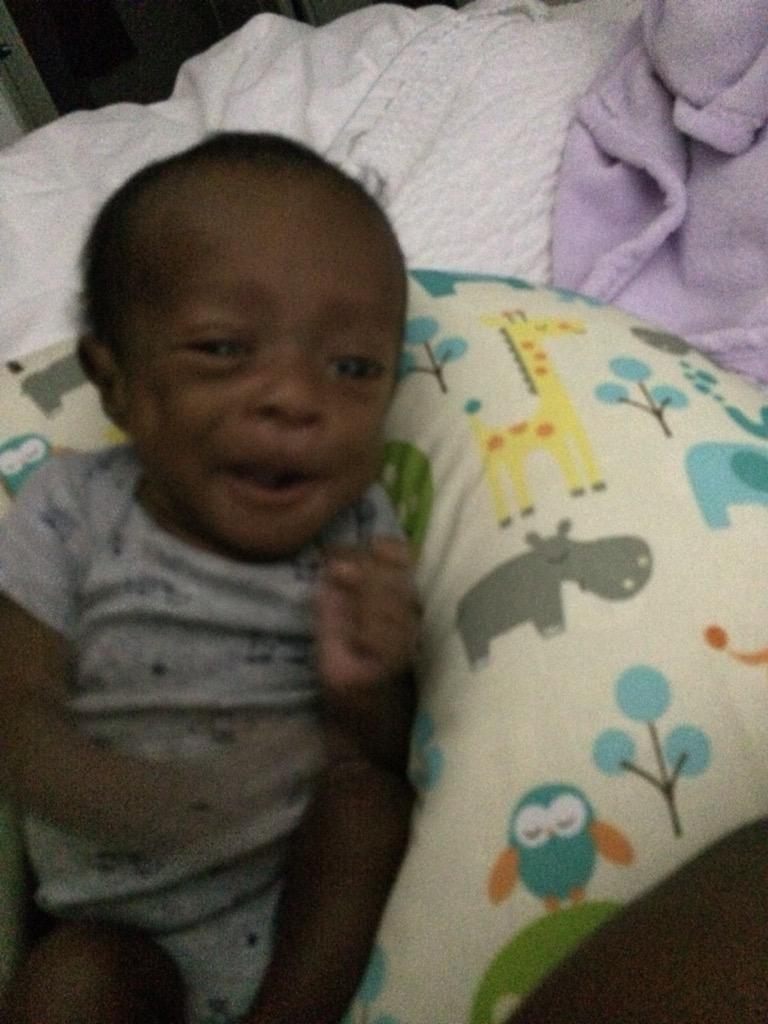 Skinsosparklyyy's tweet photo. 5:40 am #KingChronicles http://t.co/LmbE1fKhoi