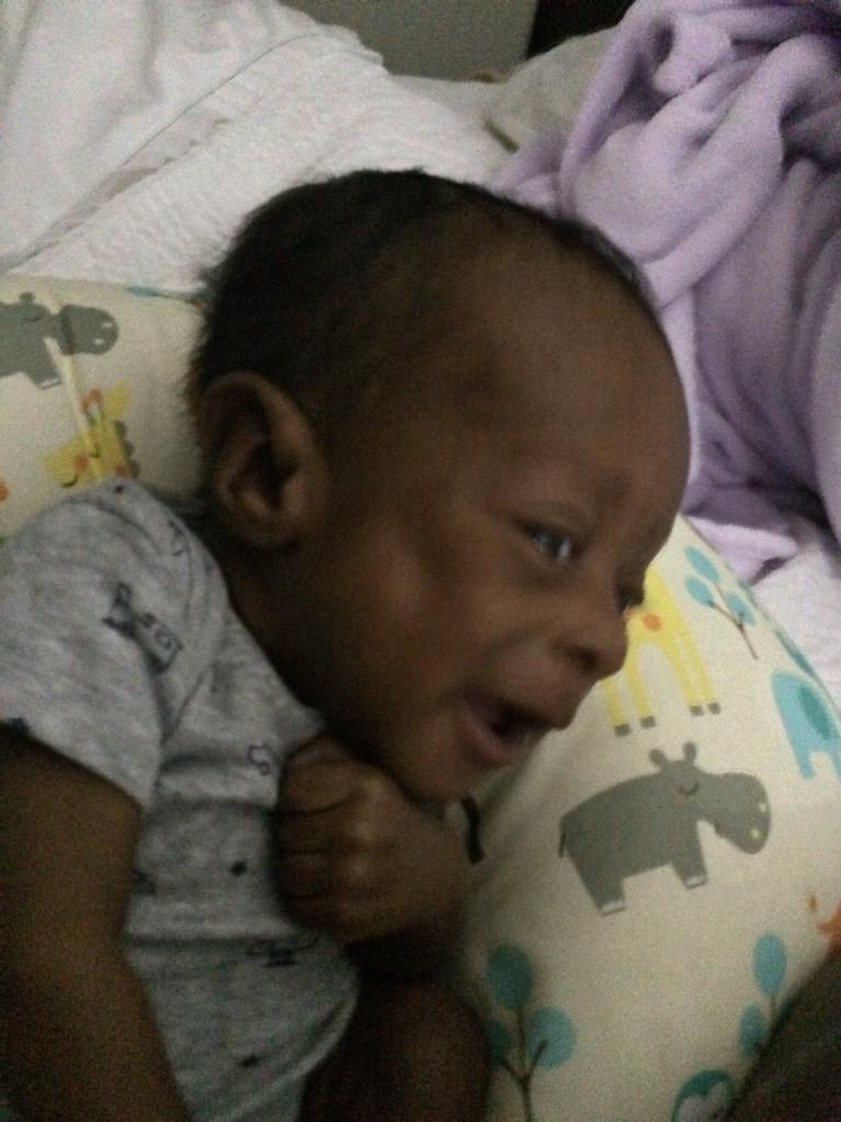 Skinsosparklyyy's tweet photo. 5:40 am #KingChronicles http://t.co/LmbE1fKhoi
