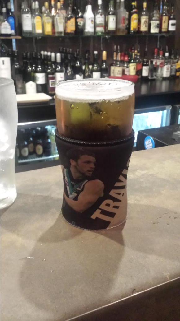 bekkstubing's tweet photo. @P_Standish @PAFC @travisboak10 shame I haven't got my Boaky guernsey yet!! Wonder if he would sign my cooler http://t.co/oU6HmxTMxP