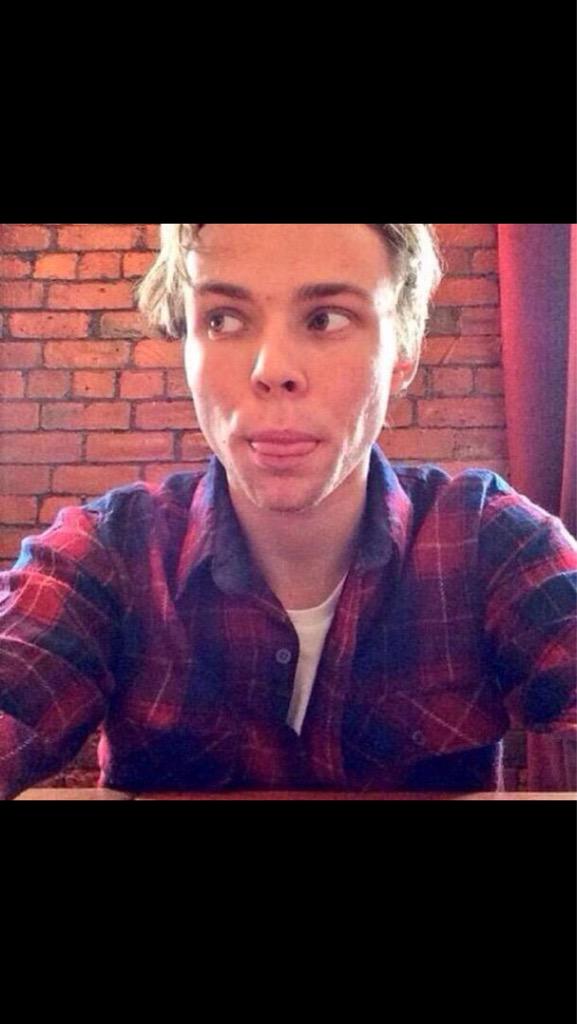 Ash (@loser_michxel) on Twitter photo 