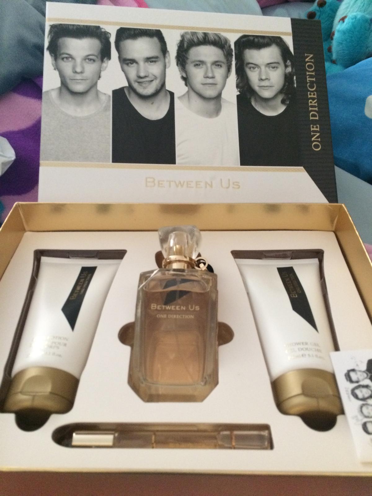 One Direction Sg Between Us Gift Set Credits To Omgosh1d Tumblr Http T Co Fnxddu2n3s