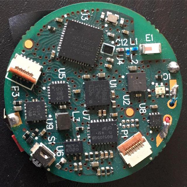 blogtolearn's tweet image. Found some Marketing in the wild#thecircleoflife inside our #hiris ! #wearablecomputer #el… ift.tt/1gsofDp