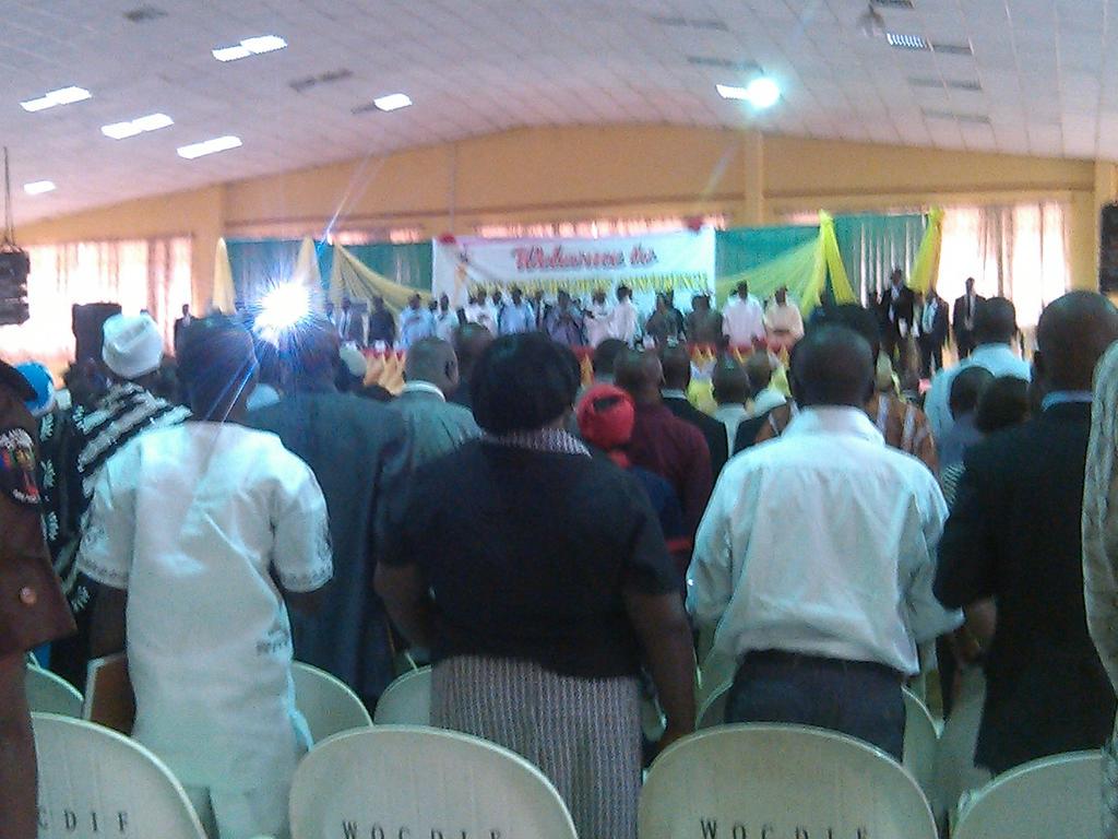 ApcOsun's tweet photo. Alhaja Omidiran just told forum now that this is beyond politics but survival of Osun in the face of national crisis http://t.co/0vQeyUoSm0