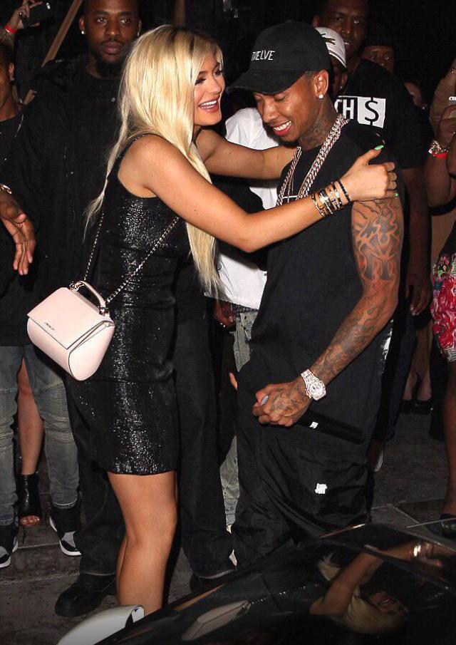 CollegeGirIProb's tweet photo. Tyga got Kylie a $320,000 Ferrari for her 18th birthday and I can't even get a text back. 😑😐 http://t.co/yjaHaH3poQ