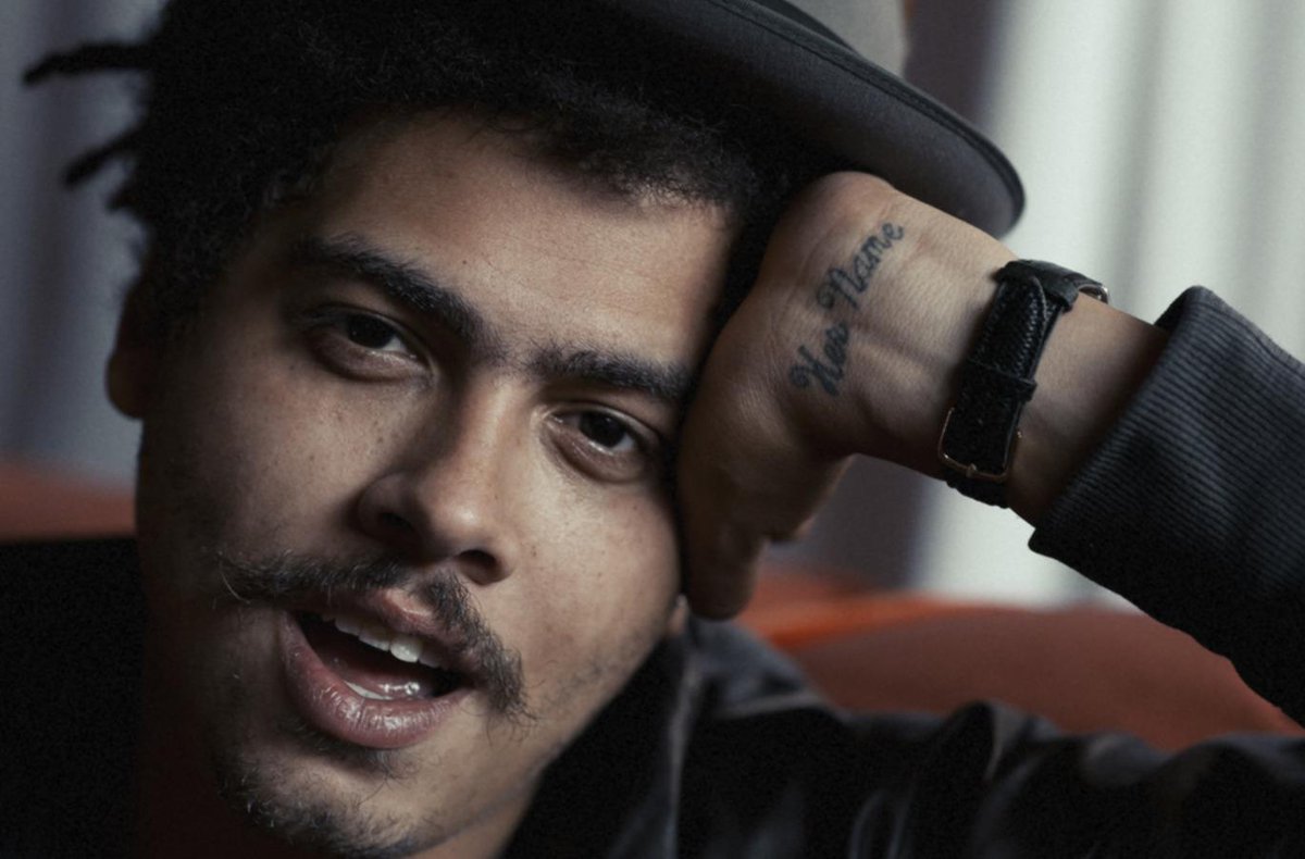 DJmag's tweet photo. .@sethtroxler to mix the new instalment of DJ Kicks coming soon via @K7records http://t.co/szujIcZYAx http://t.co/YQbpT3hkXK