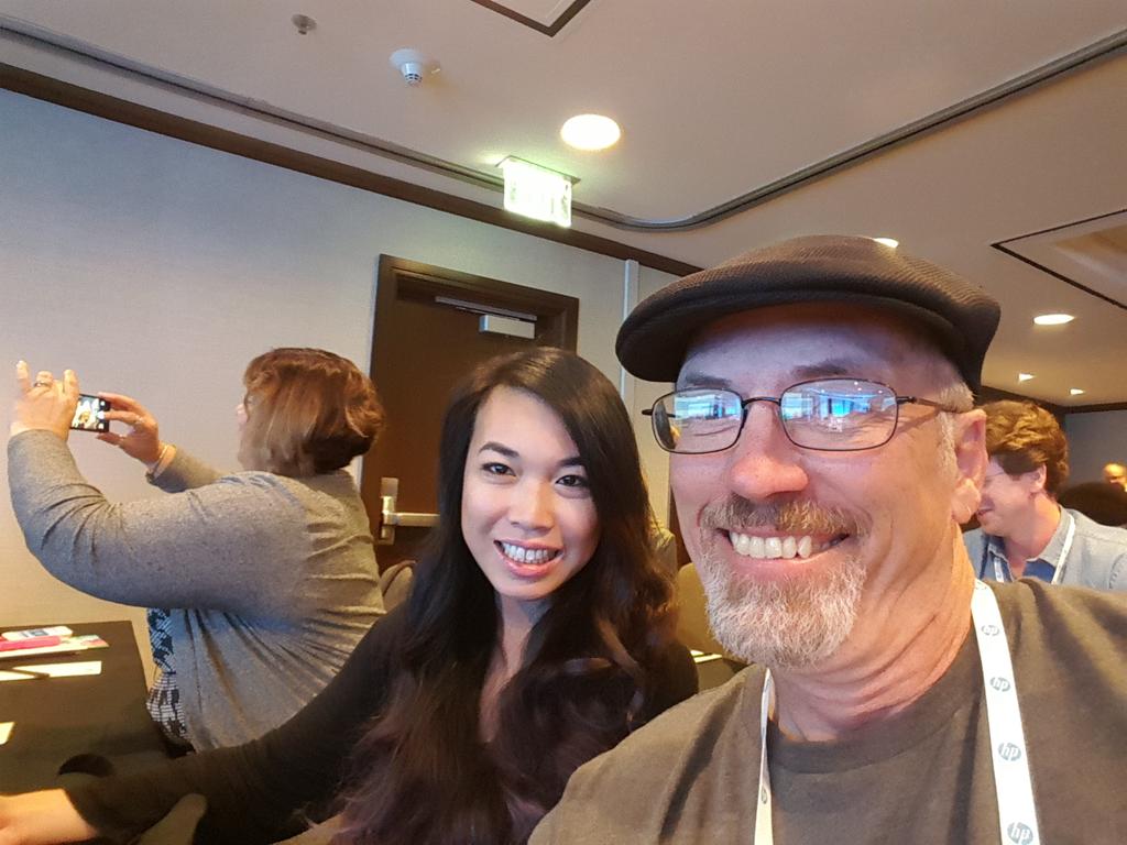 WyreNut1's tweet photo. Friends at the start of #hpmeetup http://t.co/ewEFCOMPSH