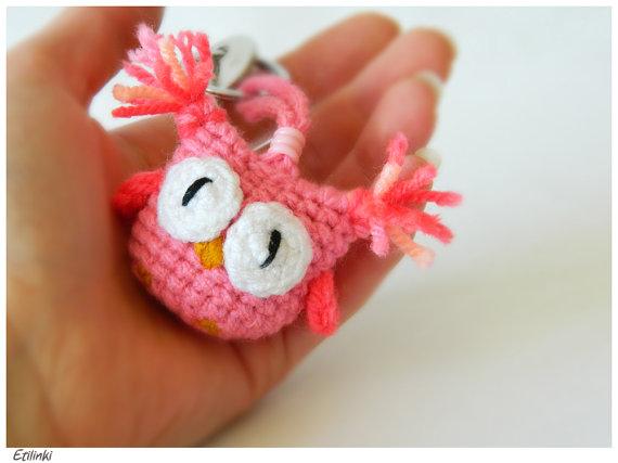 Crochet Owl Keychain arnd.co/GPrNL #EtsySocial #etsymntt #YourMomBot #EpicOnEtsy #madebyhand #crafts