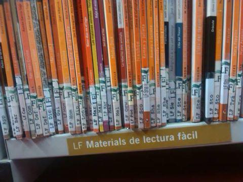 LFBocaRadio's tweet photo. Difusió de la Lectura Fàcil, clubs de lectura en LF i molt més...
#biblioteca http://t.co/cfWKmLQY2k