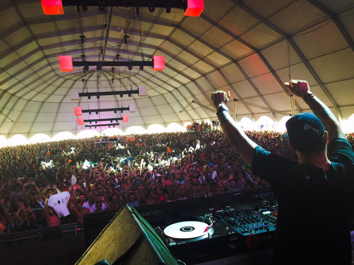 LocoDiceOFC's tweet photo. Una mañana inolvidable en @DreambeachFest!!! Gracias #almeria!!! #reventon #atope http://t.co/bvruSjZ8Av