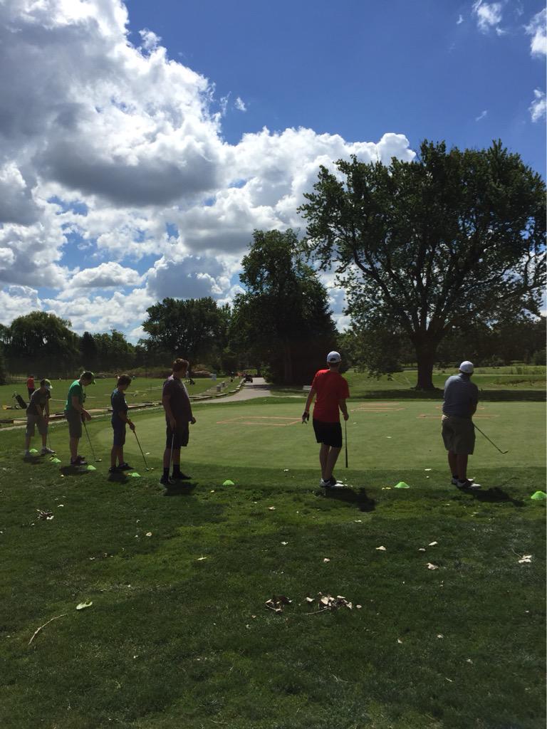 FirstTeeMPLS's tweet photo. Eagle classes are working on their chipping! http://t.co/rETm4nJEpk