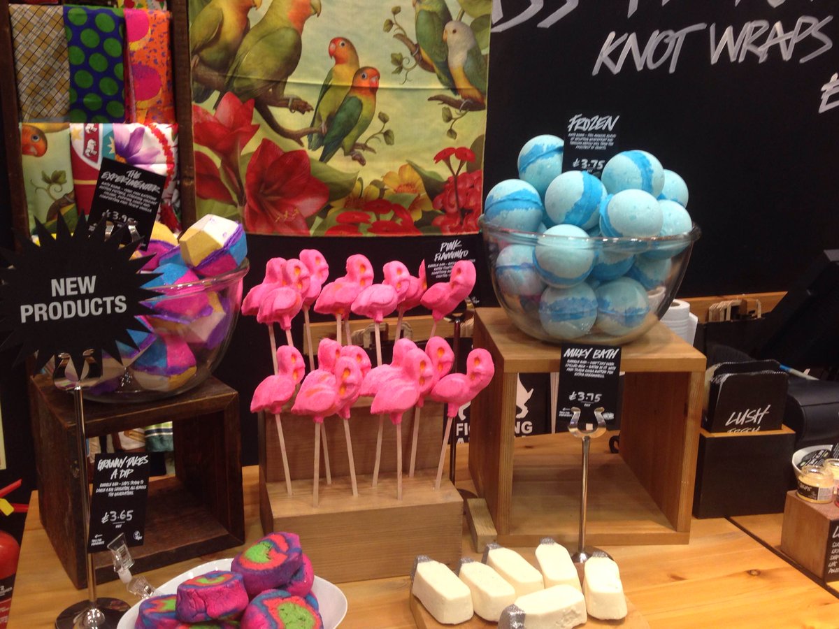 GoldenSquareUK's tweet image. Happy National Lazy Day Warrington! We couldn&apos;t think of a better way of spending a Monday ... Bubble bath anyone?