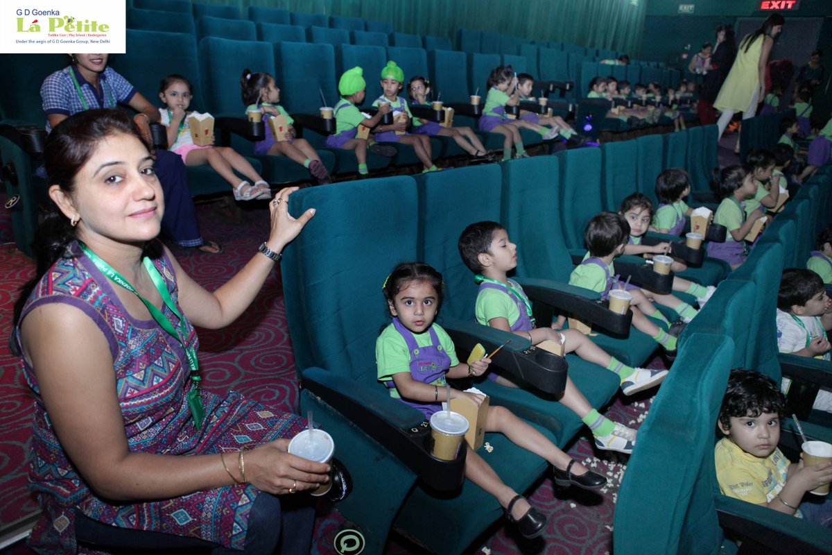 GDGoenka1's tweet photo. Its Saturday And La Petite Enjoy Their Weekend With Movie.
#MovieTime #WeekendFun #Gd #Goenka #LaPetite #montessori http://t.co/rHMpUvzI3Q