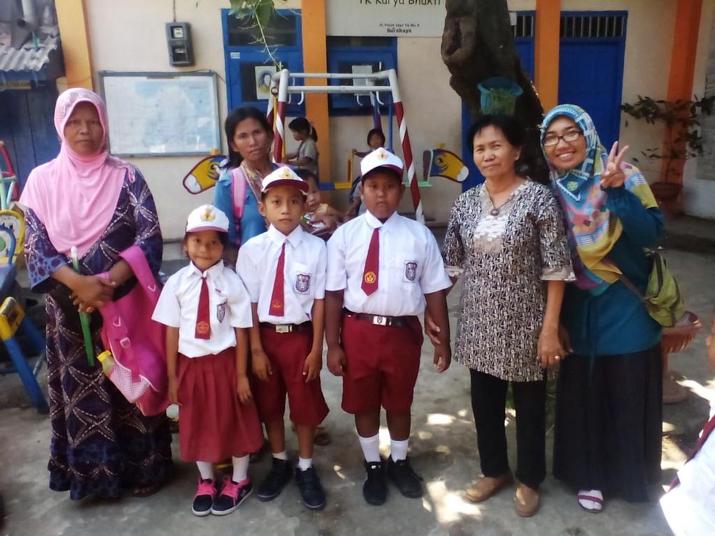 Nahh yg kagak kalah imoet itu adalah Direktur kami. Kakak Shanti namanya. Beliau yg selalu semangat ^^ #LHAgustus