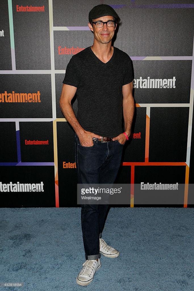 TomCavanaghBR's tweet photo. Este homem não conhece limites para beleza, charme e perfeição! http://t.co/JS4uB4ht3B