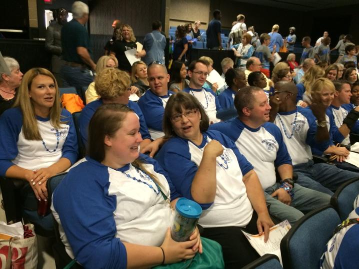LizMeans1's tweet photo. Belvidere Bobcats ready to start a GREAT 2015-16 year #gvrox http://t.co/Fxi4Diy5Qm