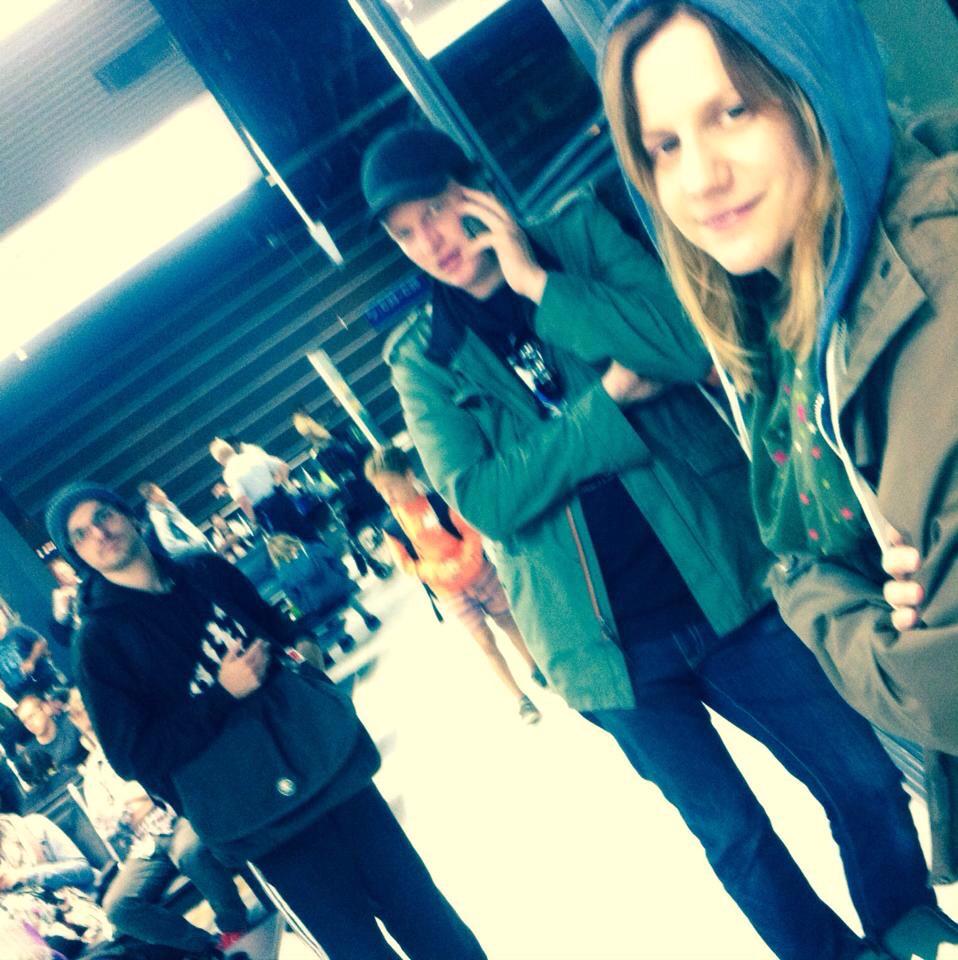 BlackMindProds's tweet photo. #Lyriel ya está viajando rumbo a México para el inicio de su gira. http://t.co/2SqAVeXFue