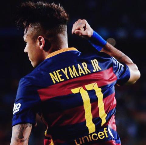 Lioyenda's tweet photo. No esta Neymar pero esta Messi. Mientras este Messi podemos ganar a cualquiera. El heredero que descanse. http://t.co/uLohHHTA9A