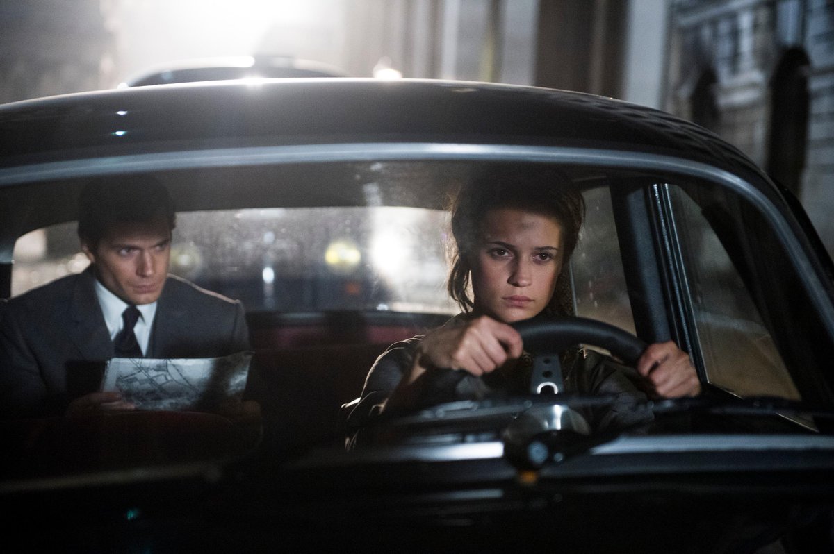 WarnerBrosSpain's tweet photo. Hoy en @laSextaTV justo antes de El Taquillazo(min.antes de 22:30h) podrás ver una pieza exclusiva de #OperaciónUNCLE http://t.co/6Uir0R7WXi