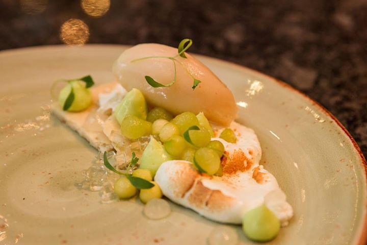 Lime and Lemon: Lime meringue, Sablé, Yogurt, Lime gel, Coriander, Pear sorbet, Gin jello, Dehydrated meringue.