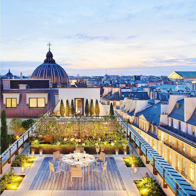 フランス観光開発機構 公式 Auf Twitter パリ1区サントノーレ通りにあるマンダリン オリエンタルより パリの夕暮れをrt Thesmartflyer Mo Paris Http T Co Ejikersclx