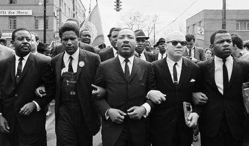 aayzefofficial's tweet photo. I have a dream. #CalmYourselfIn4Words http://t.co/MMB3e3oUcp