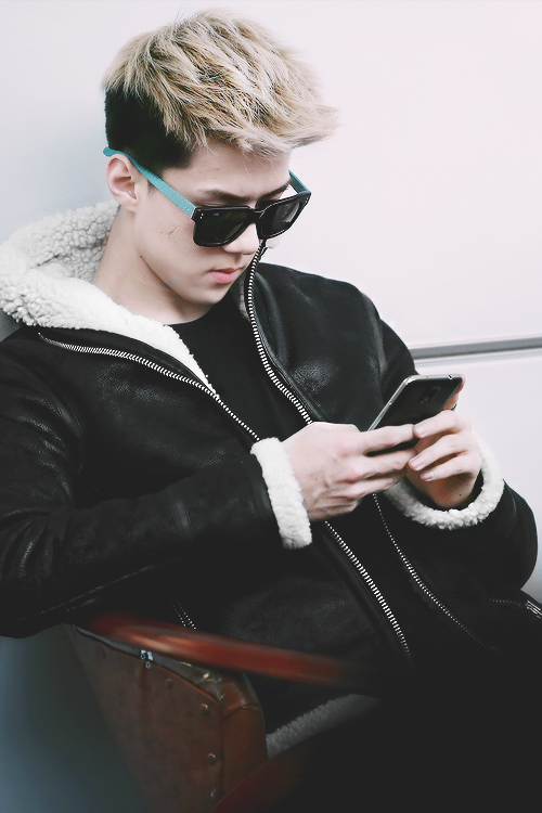 exothrowback's tweet photo. we need this hair back... NOW http://t.co/uc3kex0ywT