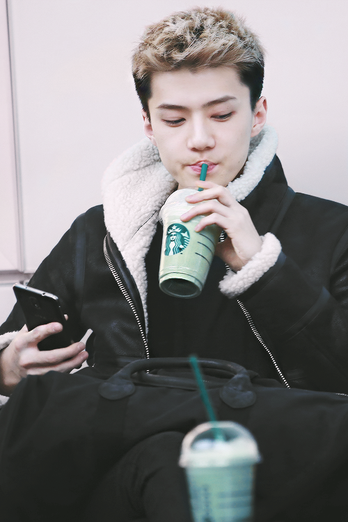 exothrowback's tweet photo. we need this hair back... NOW http://t.co/uc3kex0ywT