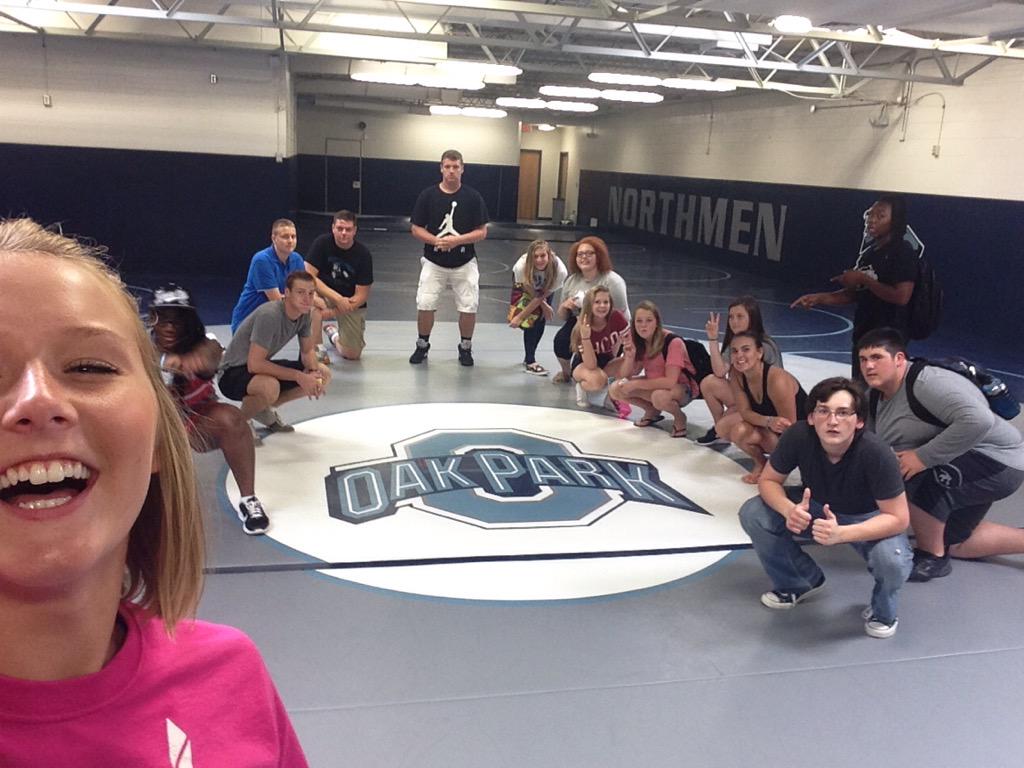 Northmen_STUCO's tweet photo. Oak park stuck helping out freshmen orientation! #jumpstartOP http://t.co/jd6aSDCAq7