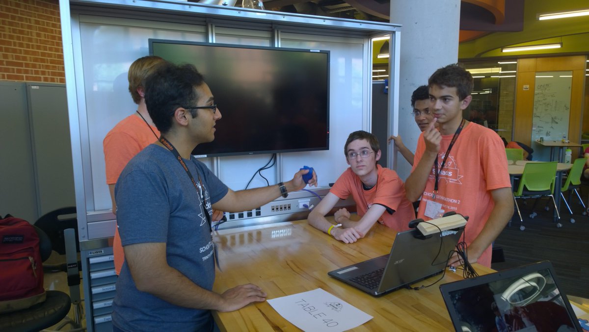 atxryan's tweet image. Congrats to Team Hamster at @SoHacks! They won the Microsoft prize w/ a computer vision mouse hack. #SOhacks