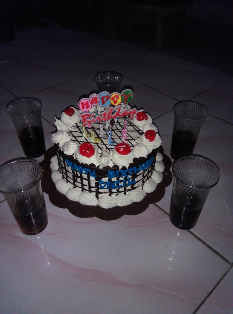RImaulidiah's tweet photo. Happy Birthday Cilik :*
#dacil http://t.co/txFHZUTib1