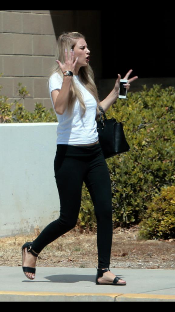 brianasource's tweet photo. #NEW #HQ Briana Jungwirth getting a passport on August 5th 2015 #9-12 http://t.co/4p0HzhSwsT