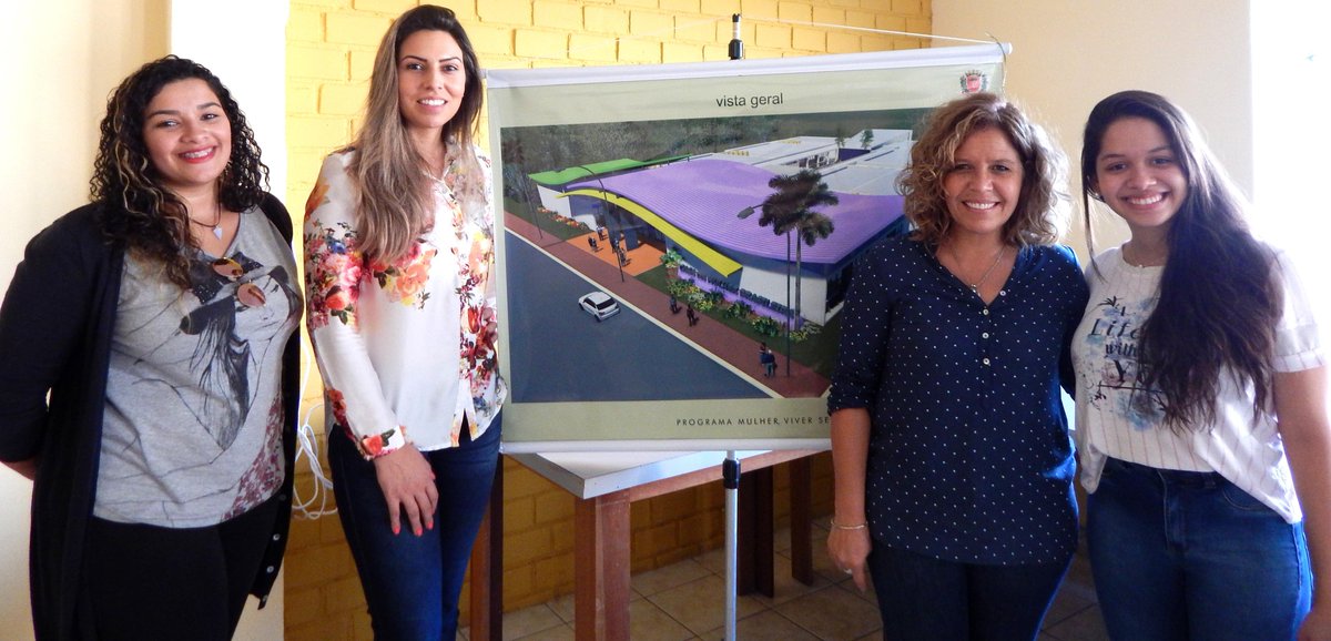 redeslocais's tweet photo. Palestra sobre violência contra mulher acontece no Xaxim: http://t.co/9hWcJmNgw8 http://t.co/rdgWu4l3Hr