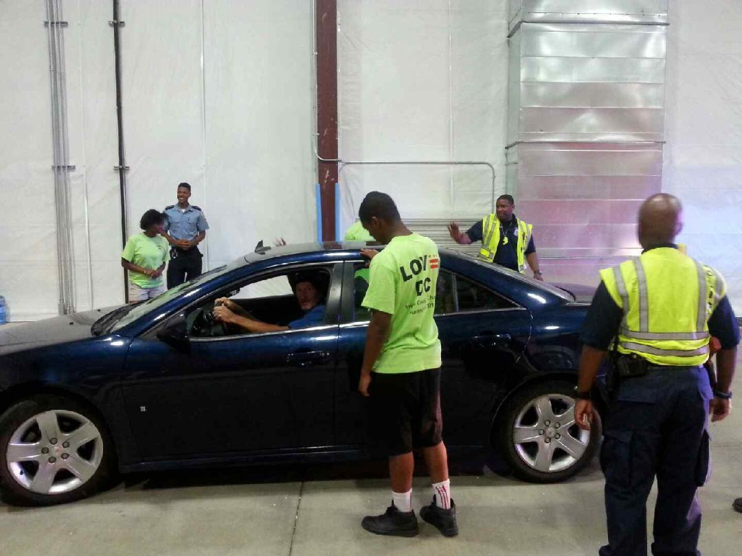 MPDCadetCorps's tweet photo. ERT &amp; Cadets host MPD Youth Creating Change in traffic stop scenario. http://t.co/3CiwgaiavA