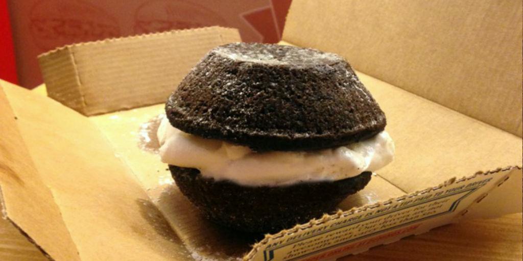 dominos's tweet photo. We hate to be one-uppers … but lava cake s’mores. Boom. #NationalSmoresDay http://t.co/lJtJKimhfu