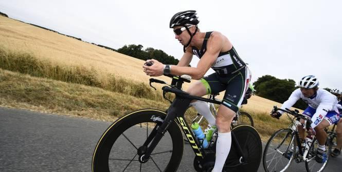 lequipe's tweet photo. Ludovic Chorgnon a gagné son pari fou: enchaîner 41 Ironman en 41 jours http://t.co/FbDzJaQY6h http://t.co/51tbLi64Ov