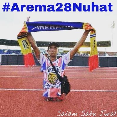 N19AB's tweet photo. Arema: '28 tahun menjadi kebanggaan'
Aremania: '28 tahun mendukungmu'
AremAremaniaSatu
#28nuhat 
#eksi28ersama http://t.co/Mg78l2XUat