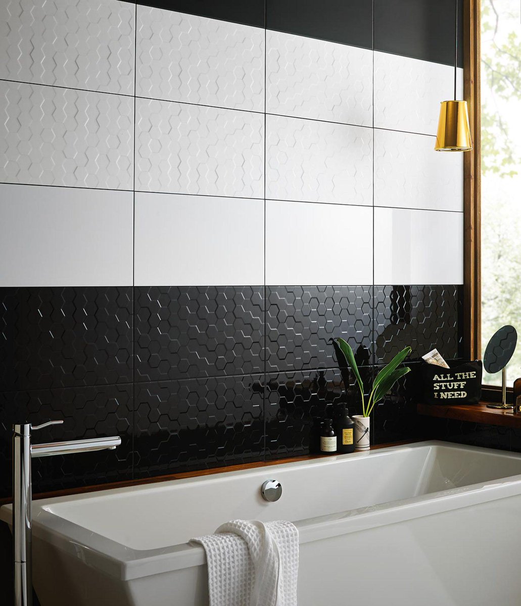 LTLinens's tweet image. The honeycomb tile trend is on.  Read here: buff.ly/1EjPYM7 @britceramtile, love your tiles!